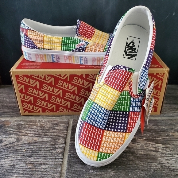 NEW Vans Classic Slip-on Pride Multi True White
